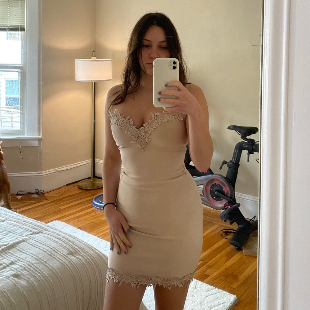 Off the shoulder / strapless Bodycon beige-pink dress
